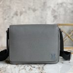 Louis Vuitton M30851 District Men Bags Size 26*20*7cm - Image 2