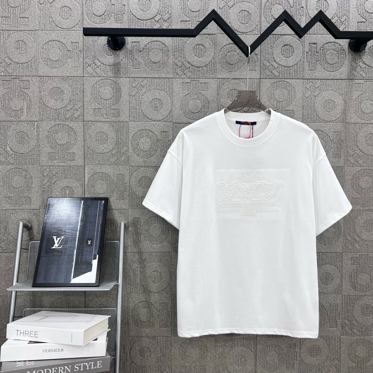 Louis Vuitton T Shirt  Embroider Logo Size XS-L - Image 1