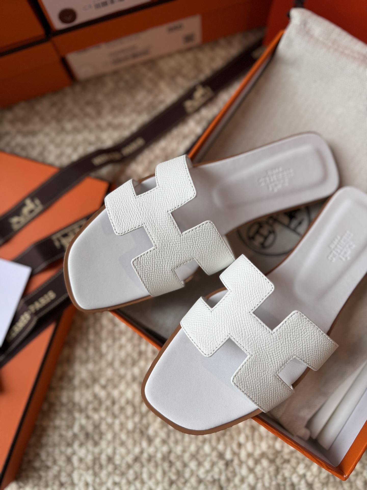 8ca387fc3b8836f0.jpg Hermes Oran Slippers Size 36-41 - Image 6
