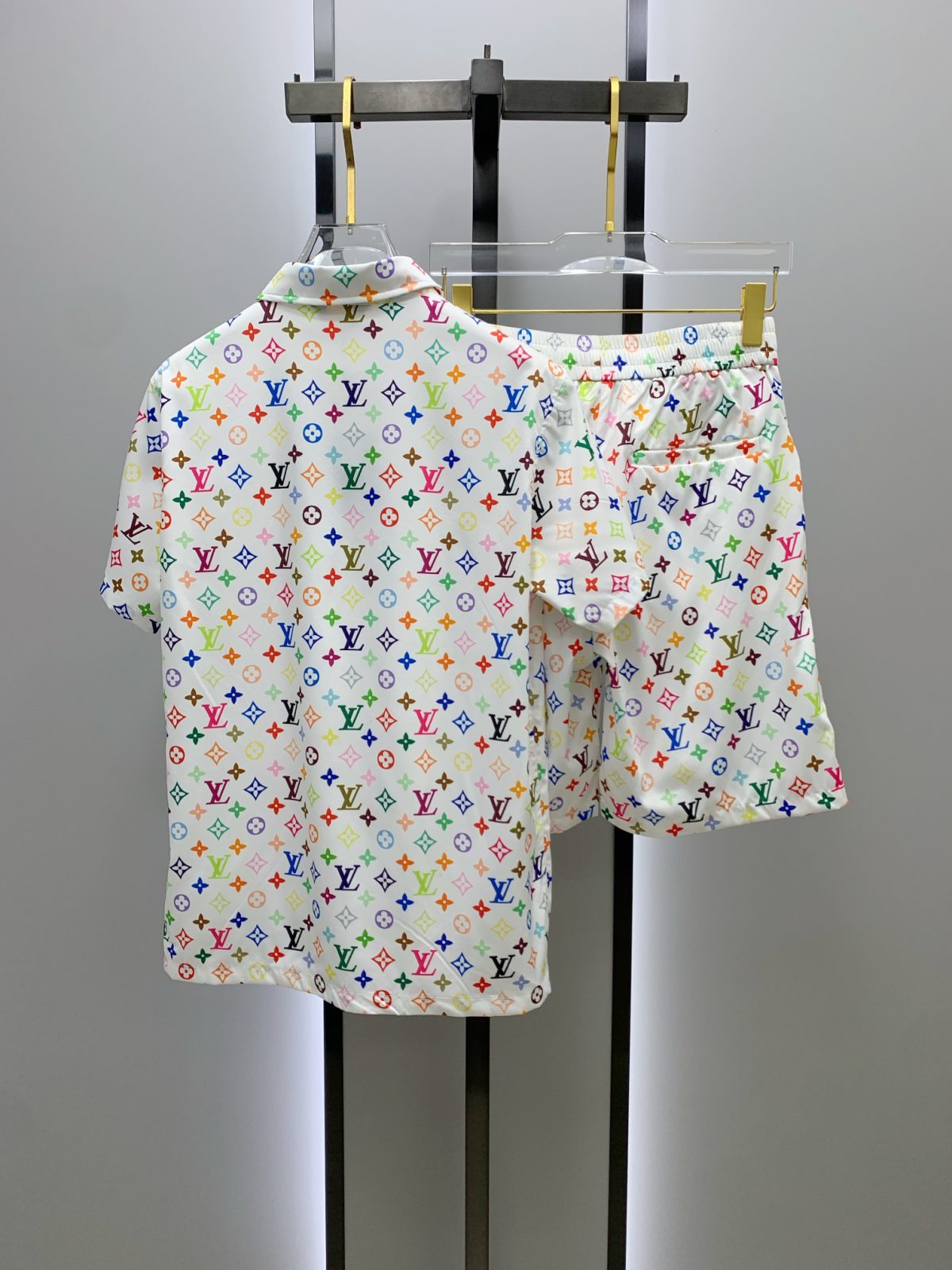Louis Vuitton Sommeranzug Size M-XXL - Image 11