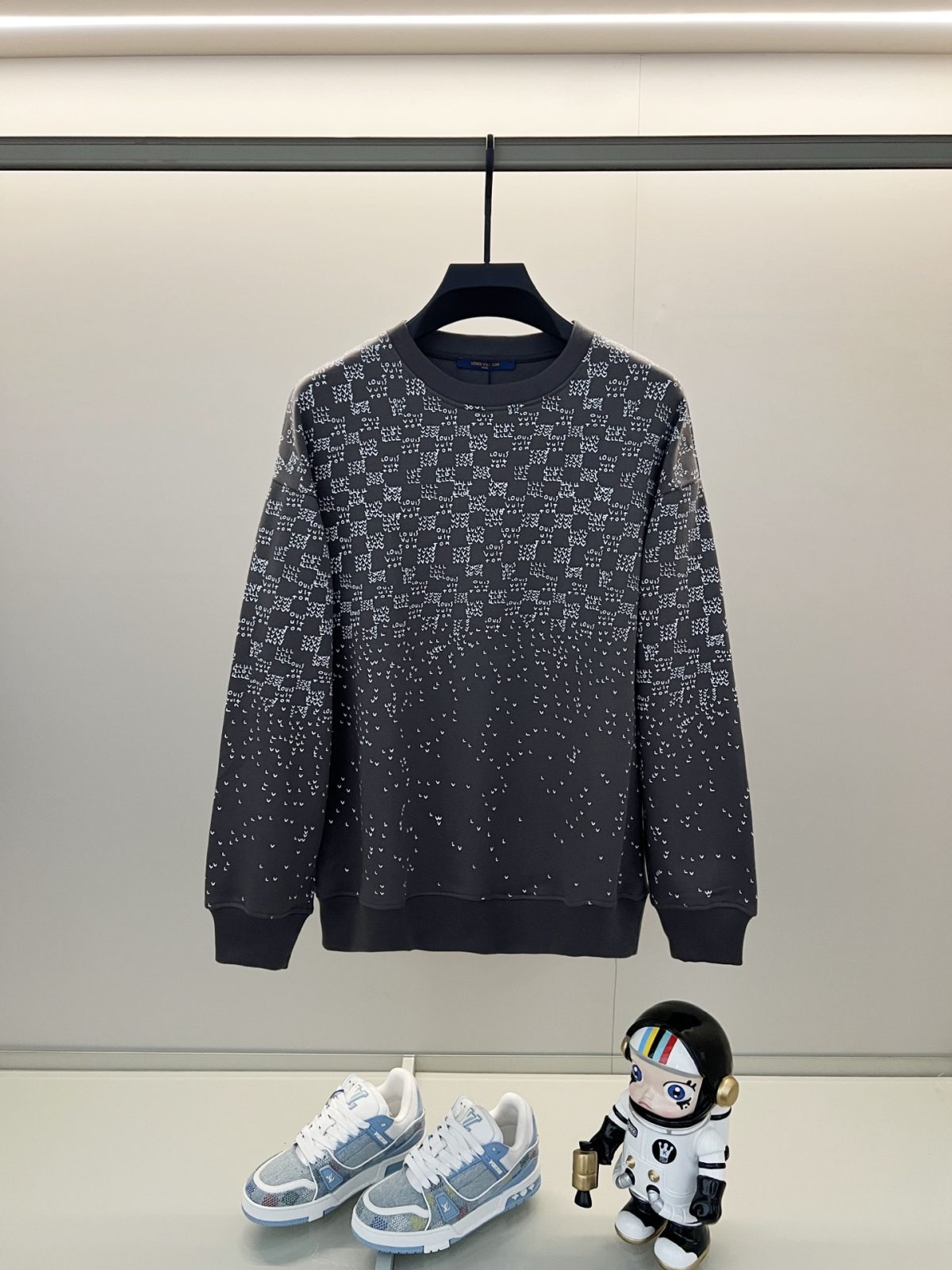 Louis Vuitton New Unisex Sweatshirt Size XS-L - Image 1