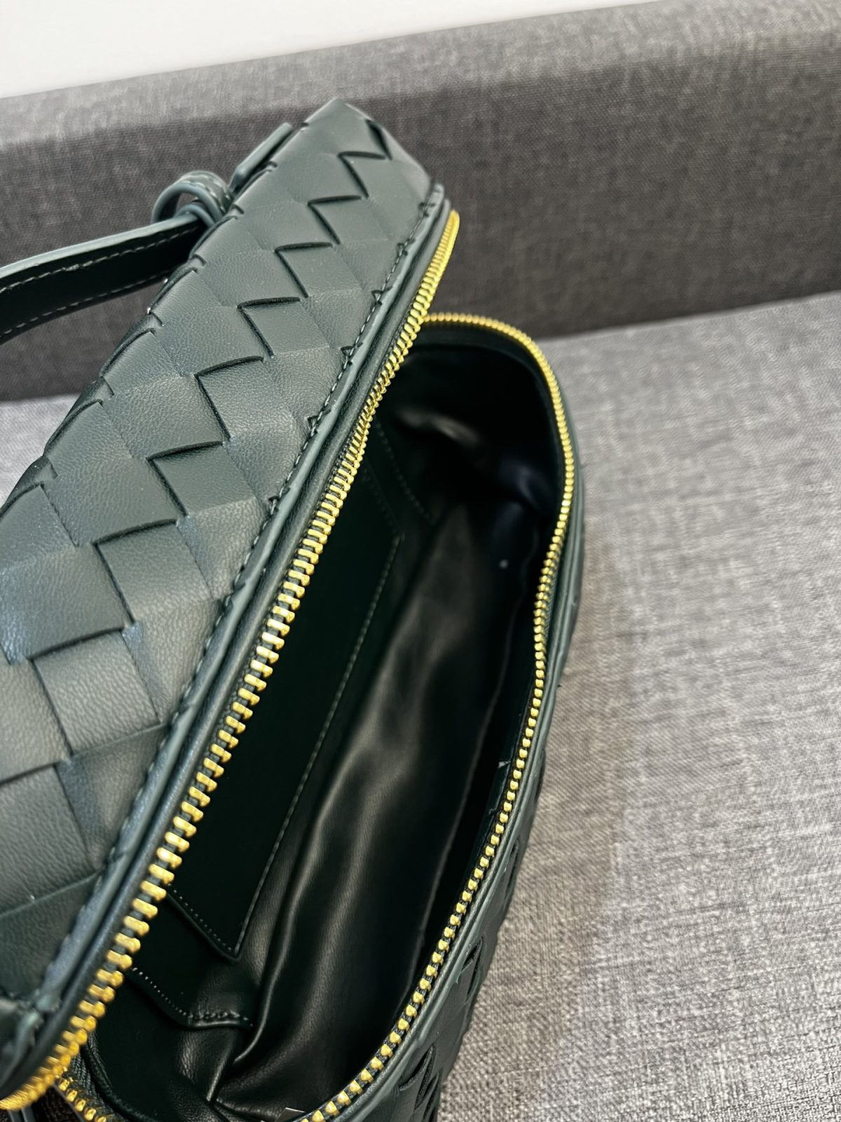 Bottega Veneta Vanity Case Shoulder Bags 24*13*6cm - Image 8