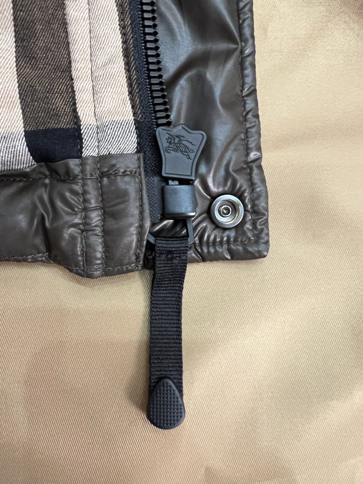 Burberry Winter Down Jacket Size S-XXL - Image 8