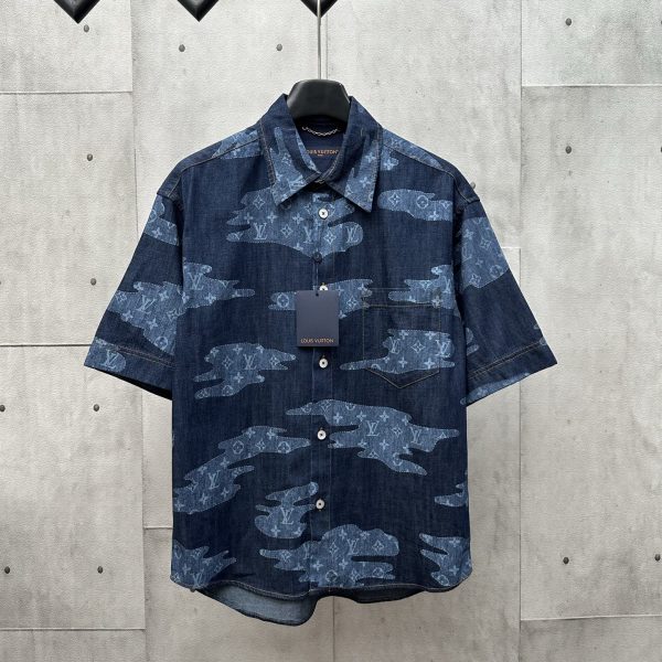 Louis Vuitton Unisex T Shirt Size S-XL