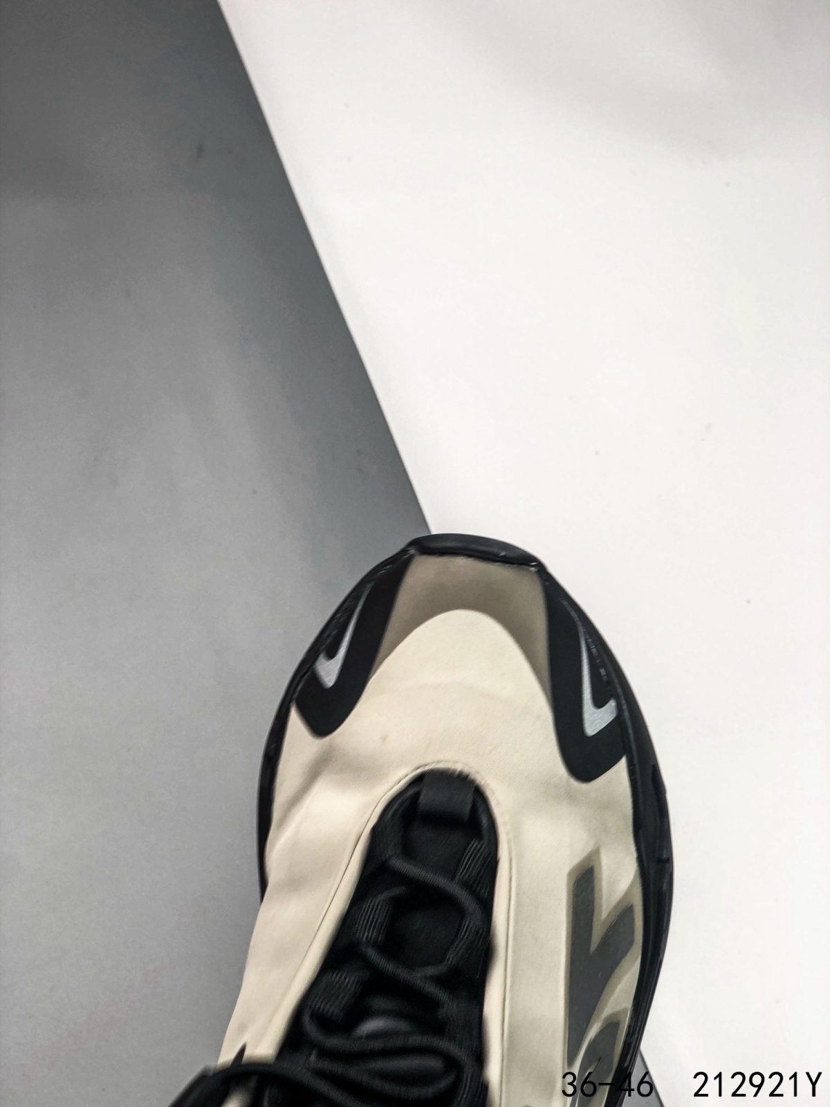 Yeezy 700 V2 Mens/Women's Sneakers Shoes 36 - 46 - Image 3