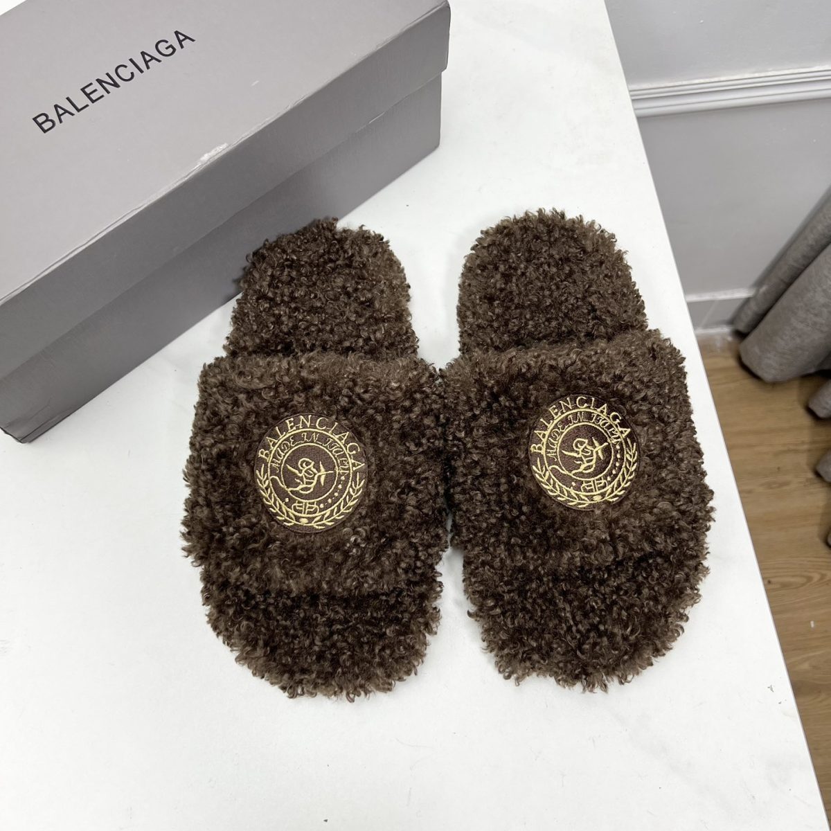 Balenciaga 23fw Women Winter Slippers Size 36-40 - Image 1
