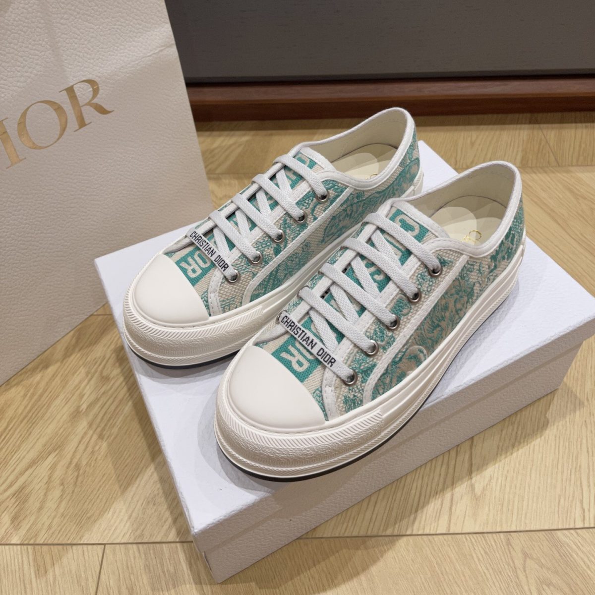 Dior Walk'N'Dior Plateau Sneaker Size 36-41 - Image 1