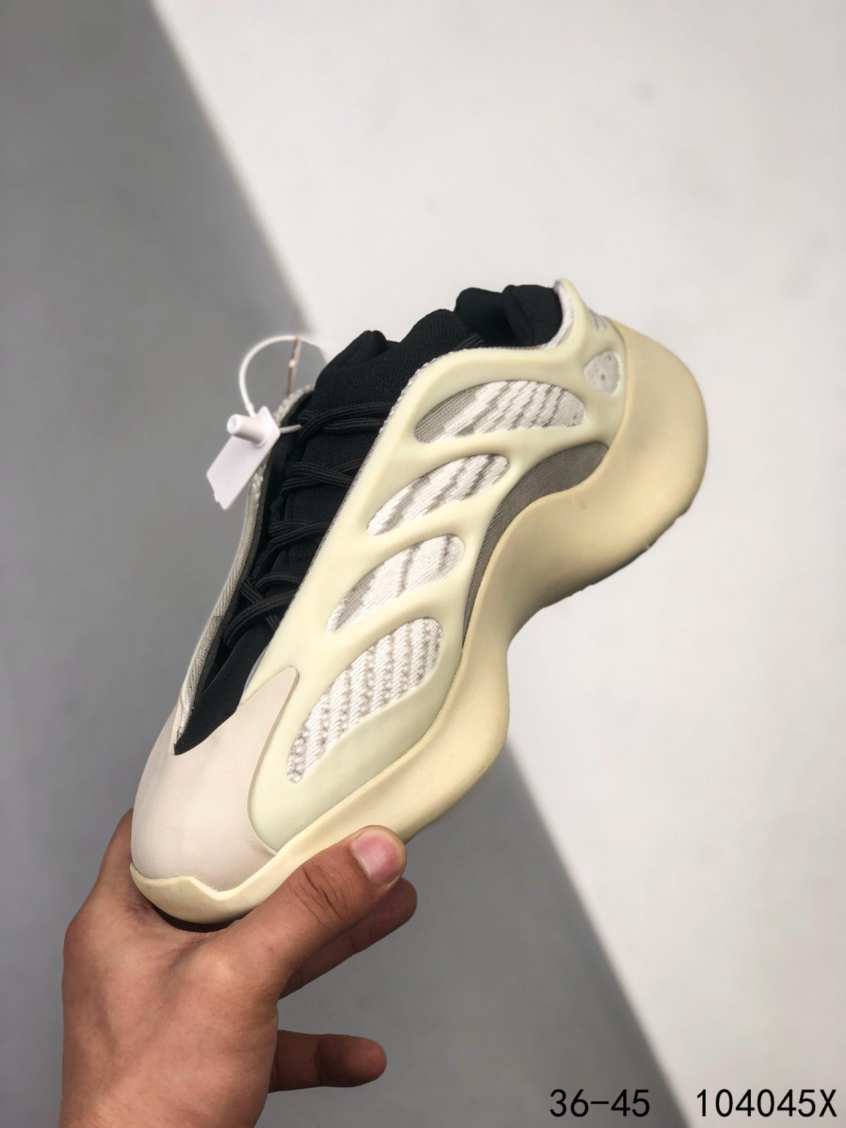 Yeezy 700 V3 Mens/Women's Sneakers Shoes 36 - 45 - Image 4