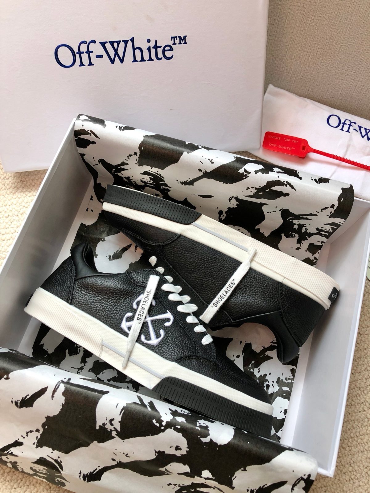 OFF White 2024ss New Low Vulcanized Sneaker Size 36-45 - Image 8