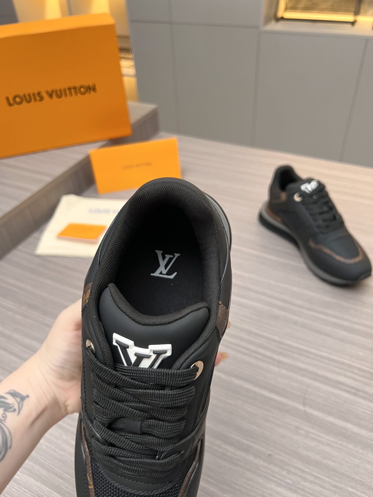 Louis Vuitton 2024ss Runaway Sneaker Size 40-46 - Image 7