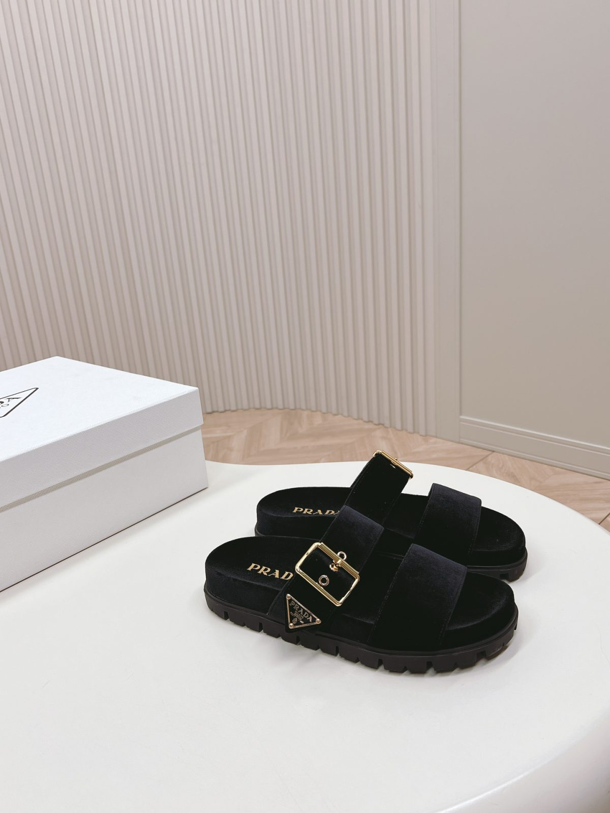 Prada 2024ss Slippers Size 36-40 - Image 3