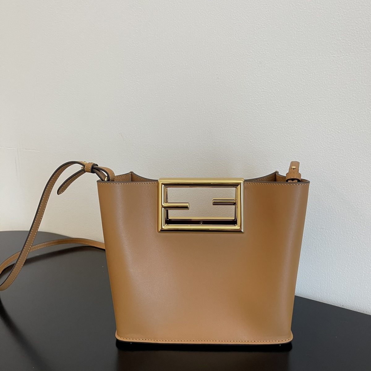 Fendi New Shoulder Bags 20*17*9cm - Image 9