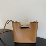 Fendi New Shoulder Bags 20*17*9cm - Image 9
