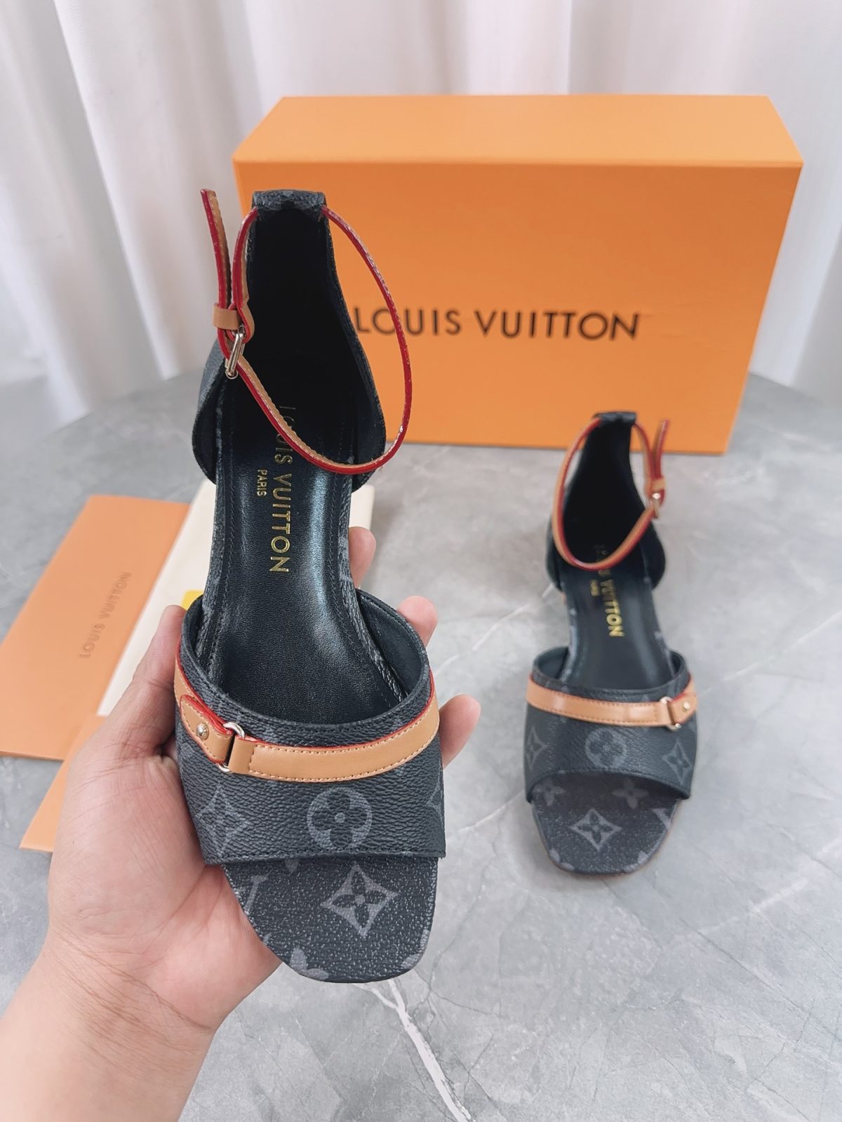 Louis Vuitton 2024ss Slippers Size 36-41 - Image 8