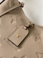 Louis Vuitton M46277 CarryAll Women Bags Size 29*24*12cm - Image 5