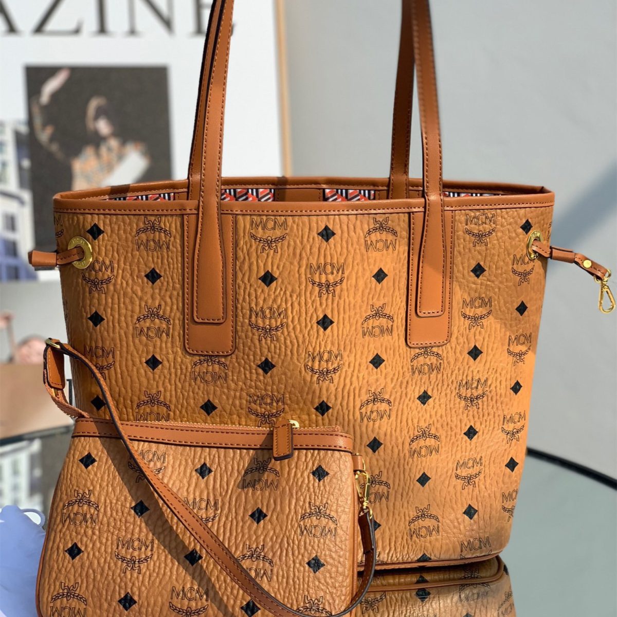 MCM Reversible Liz Shopper in Visetos Bags 37*31*25cm - Image 8