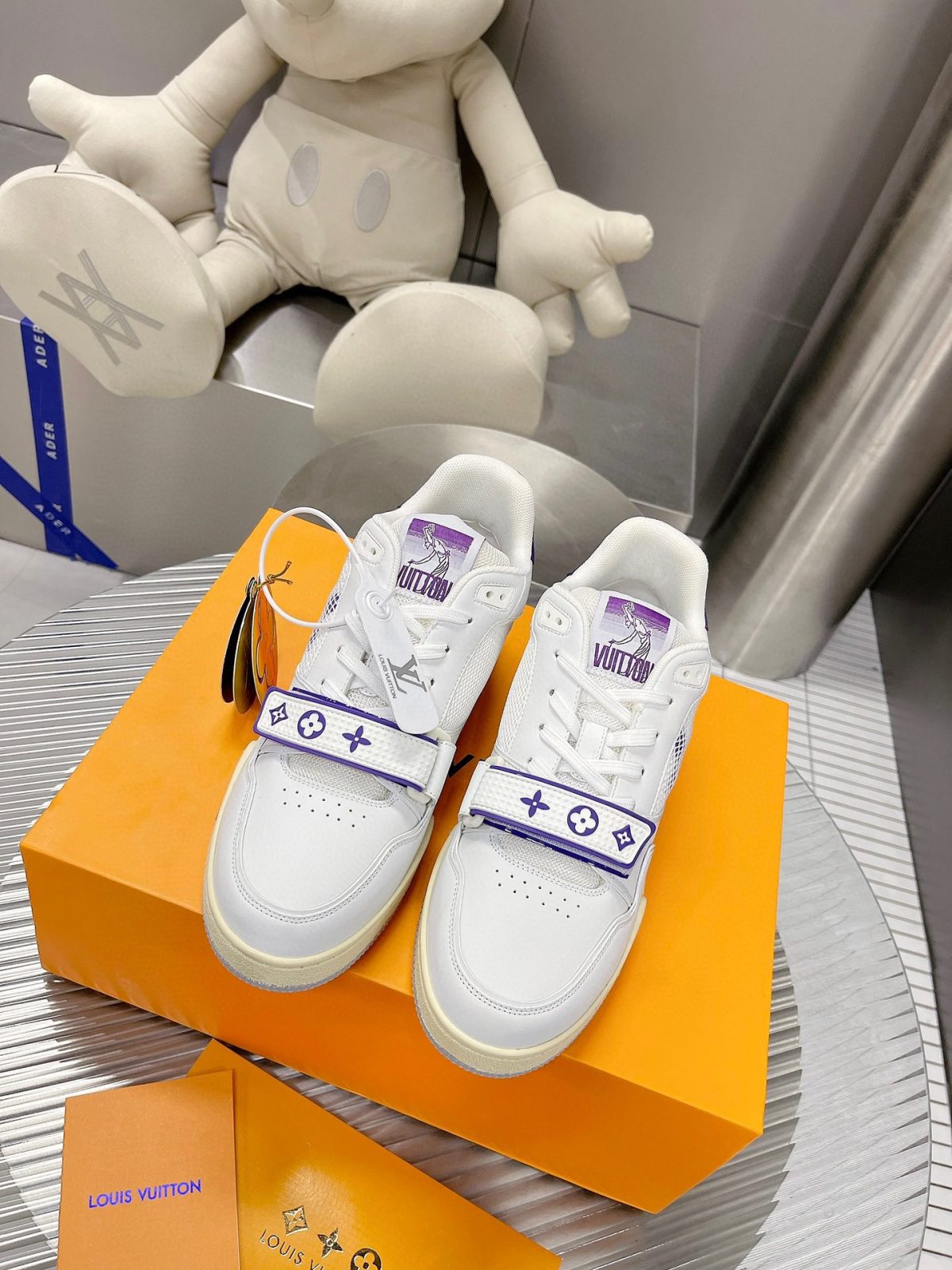 Louis Vuitton LV Trainer Velcro Strap Sneaker Size 36-46 - Image 2