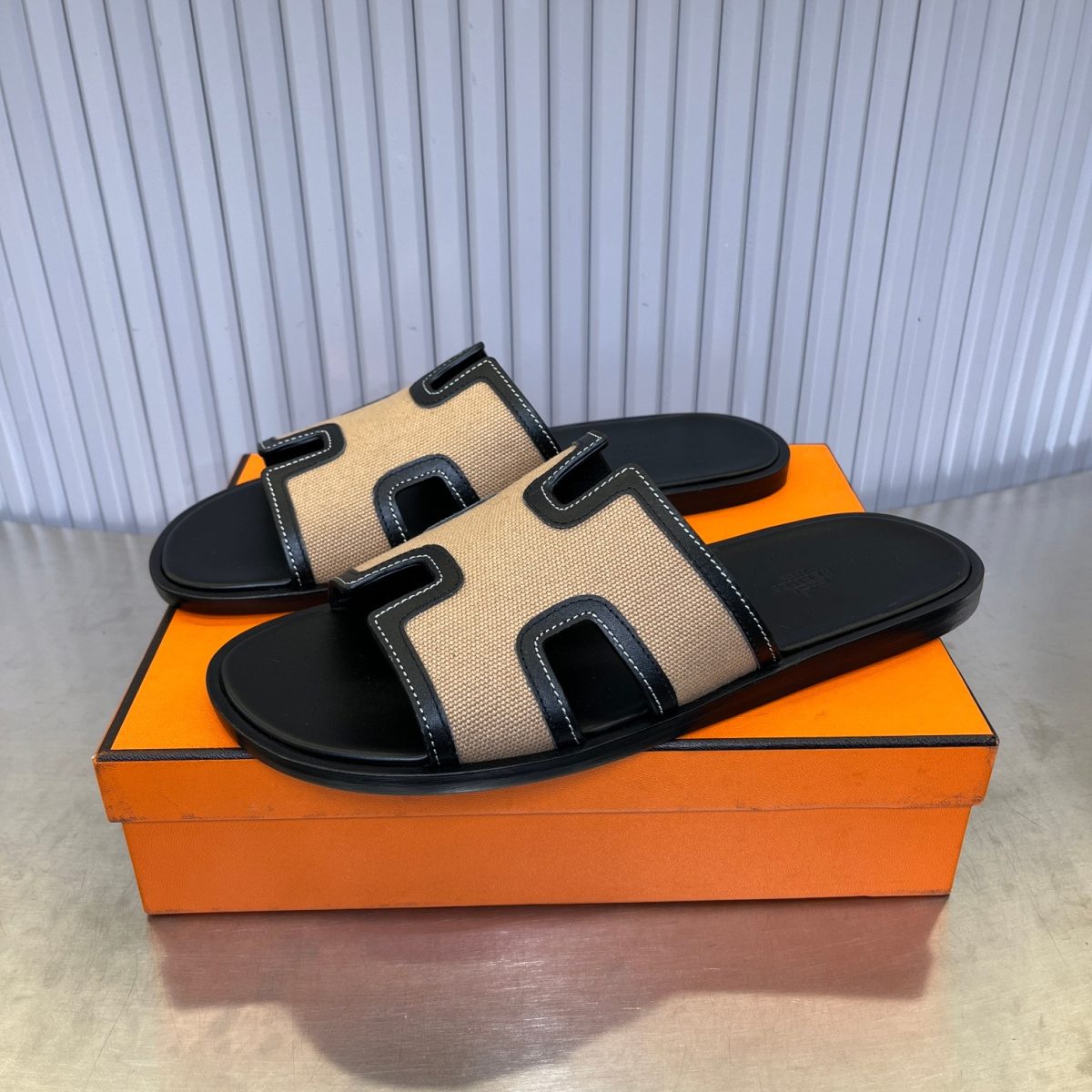 Hermes lzmir Sandals Size 40-45 - Image 1