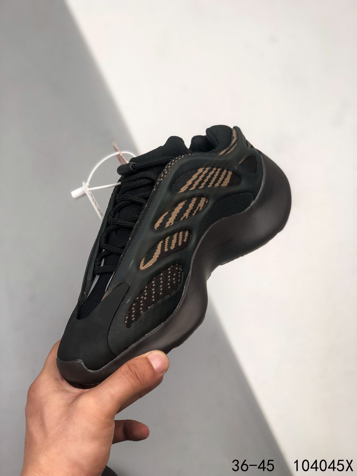 Yeezy 700 V3 Mens/Women's Sneakers Shoes 36 - 45 - Image 7