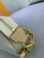 Louis Vuitton N40642 Pochette Accessoires Shoulder Bags Size 23*13*4cm - Image 5