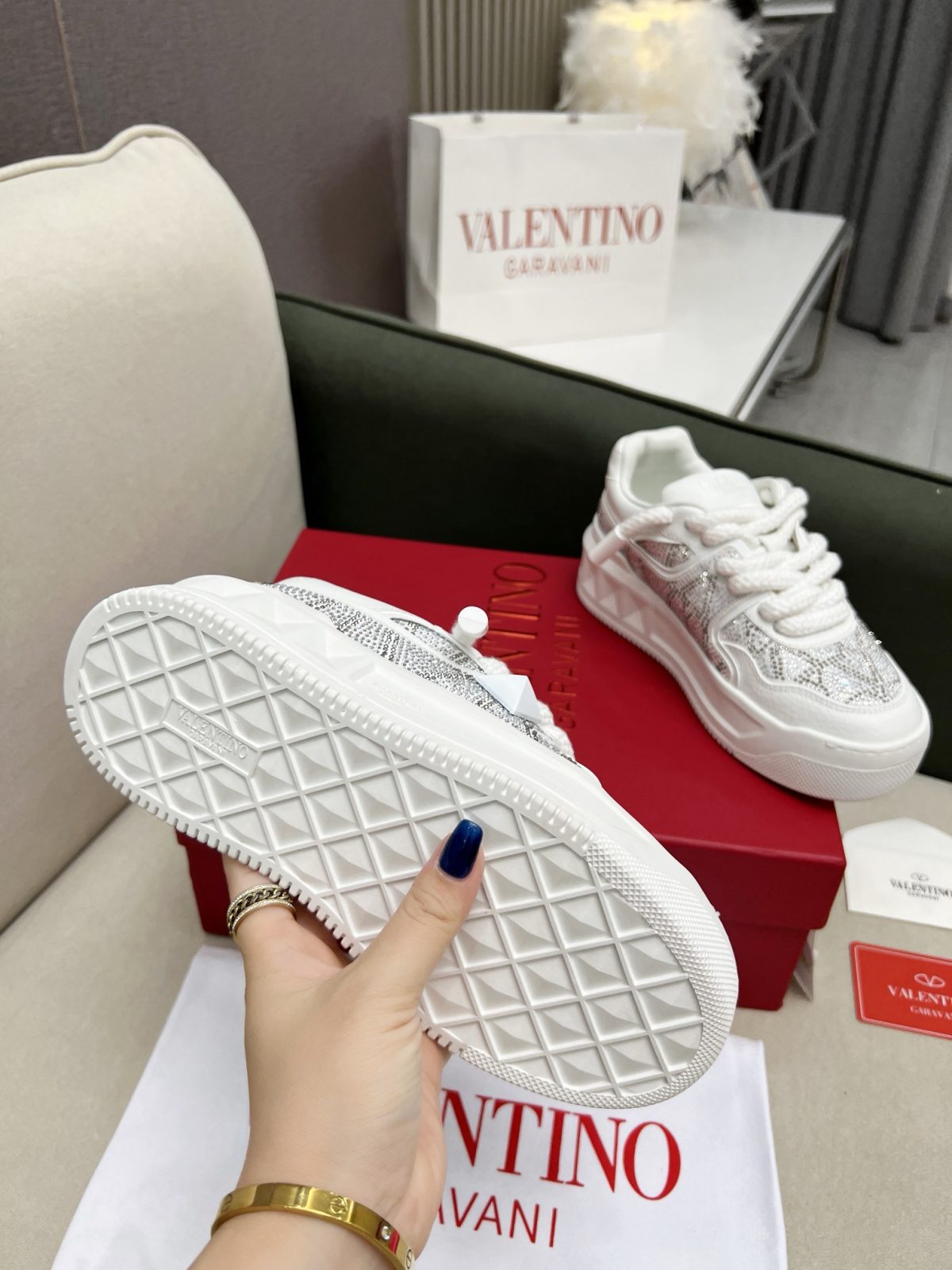 Valentino 2023 new Sneaker size 35-46 - Image 9
