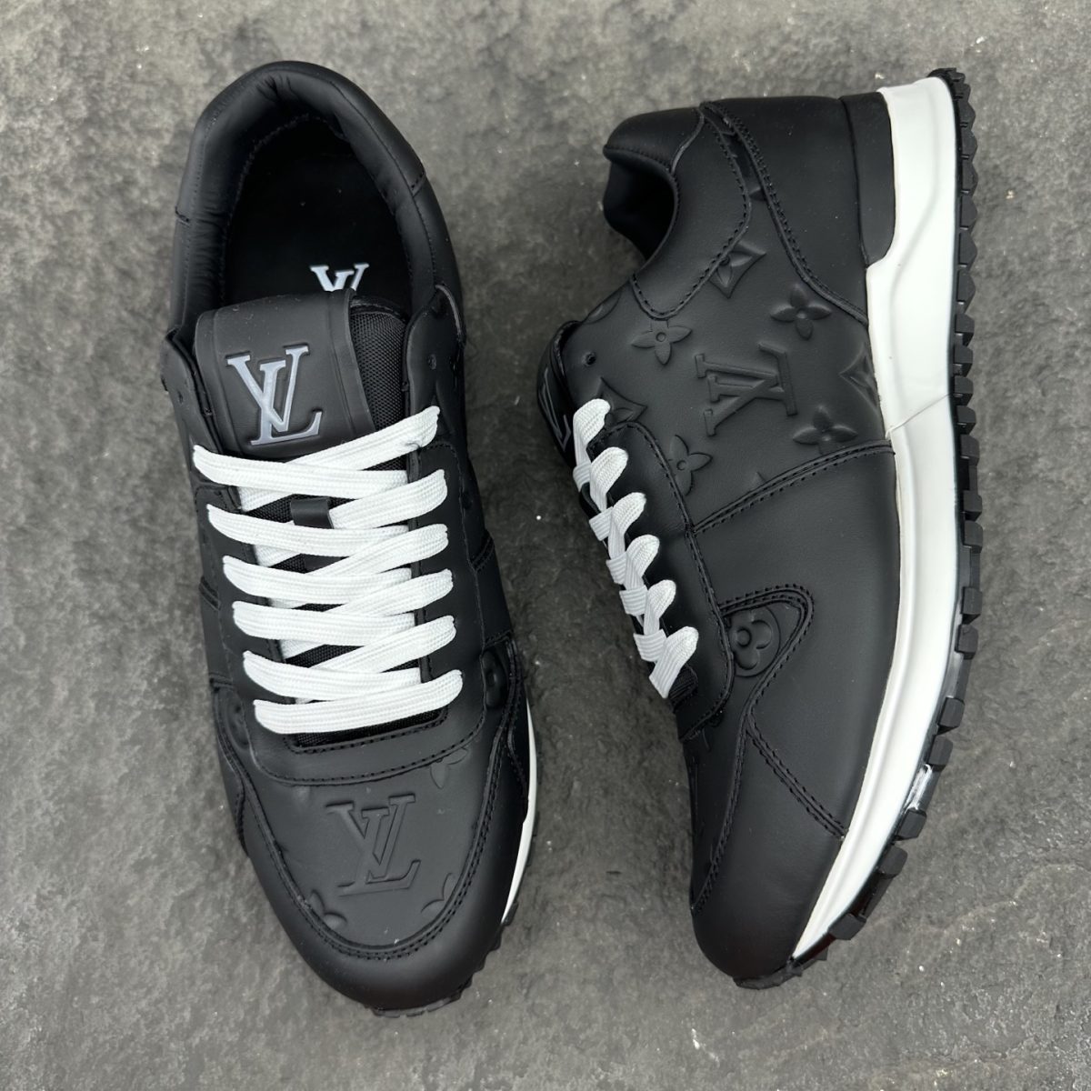 Louis Vuitton Run Away Sneaker For Men Size 39-46 - Image 4