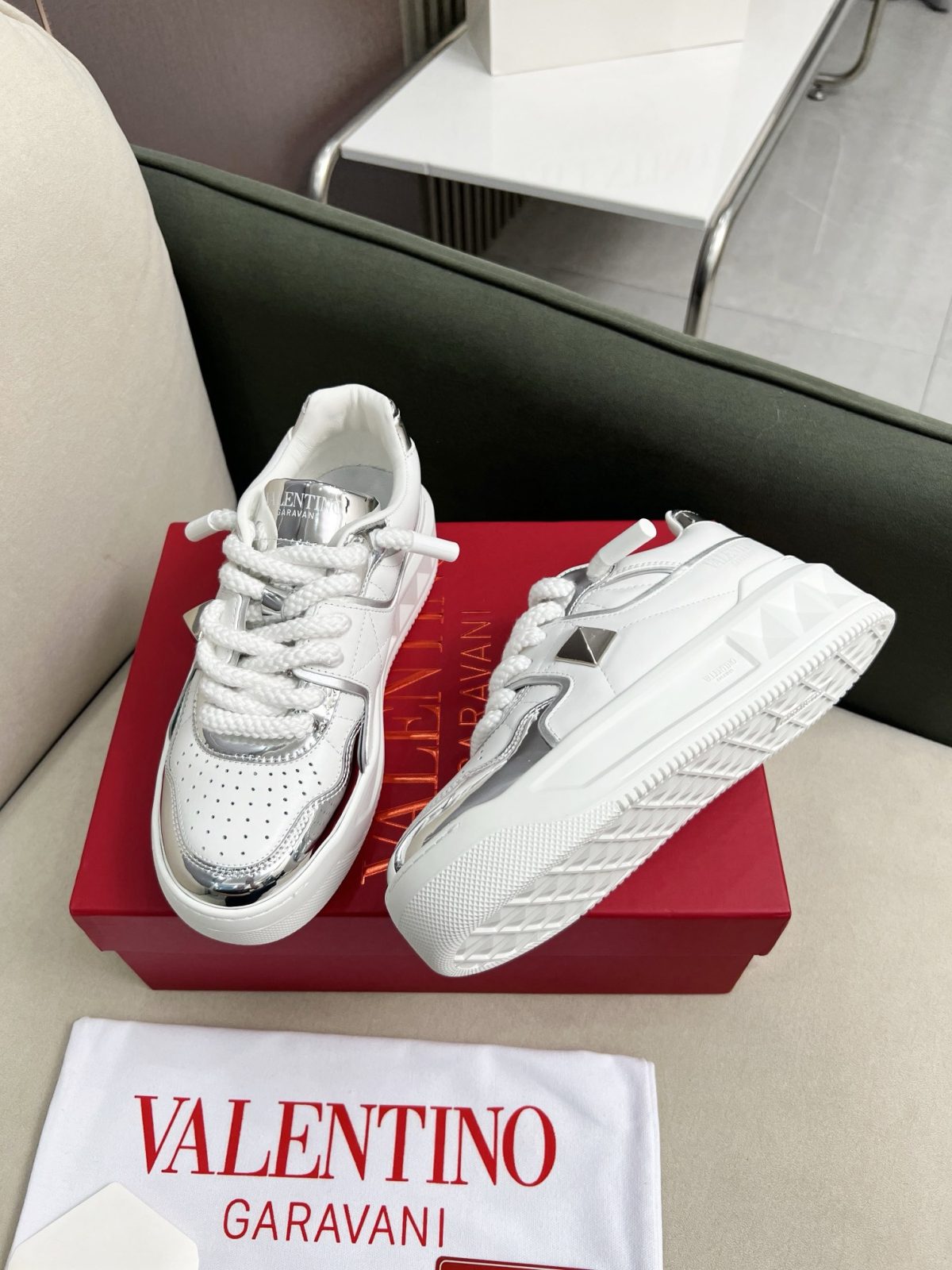 Valentino 2023 new Sneaker size 35-46 - Image 5