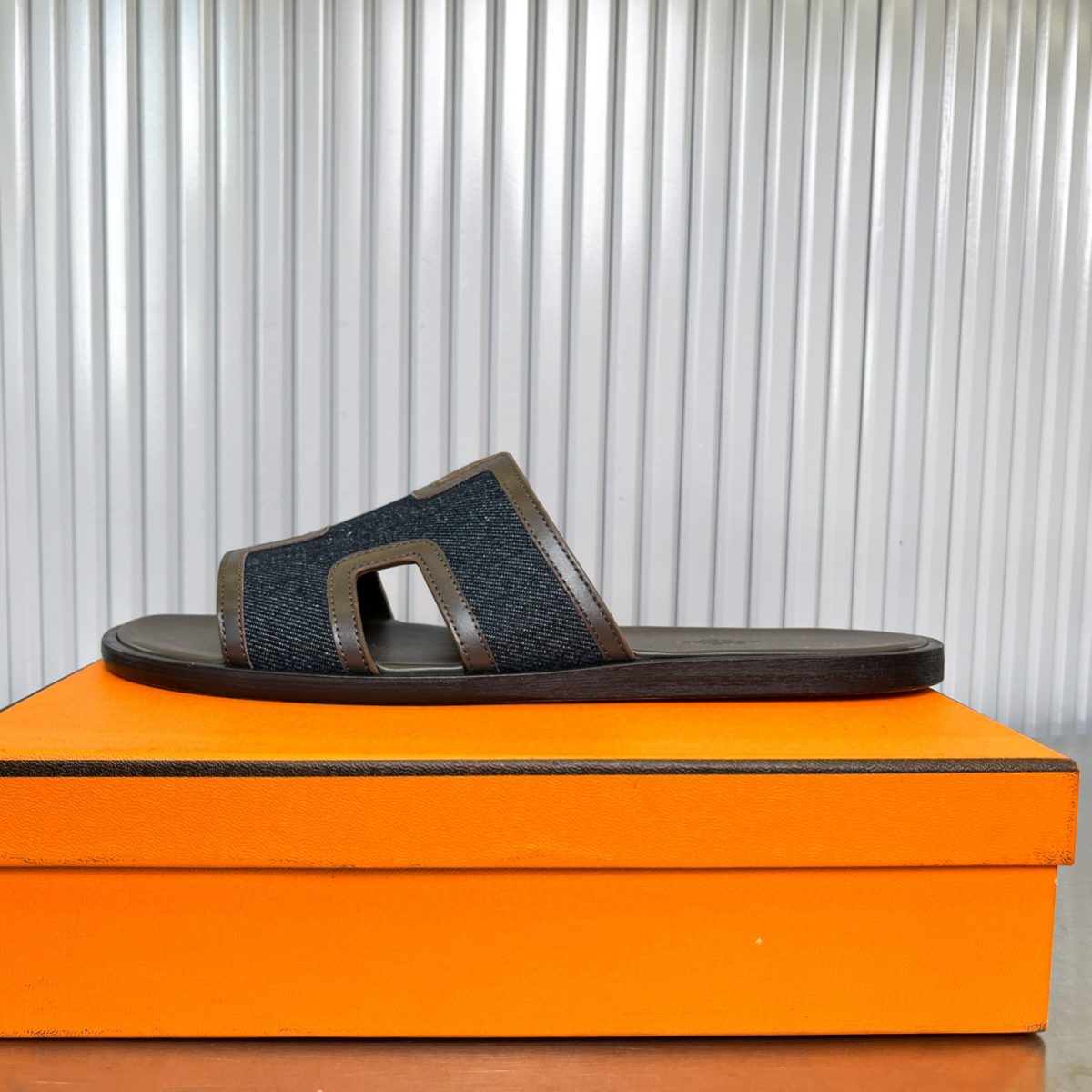 Hermes lzmir Sandals Size 40-45 - Image 4
