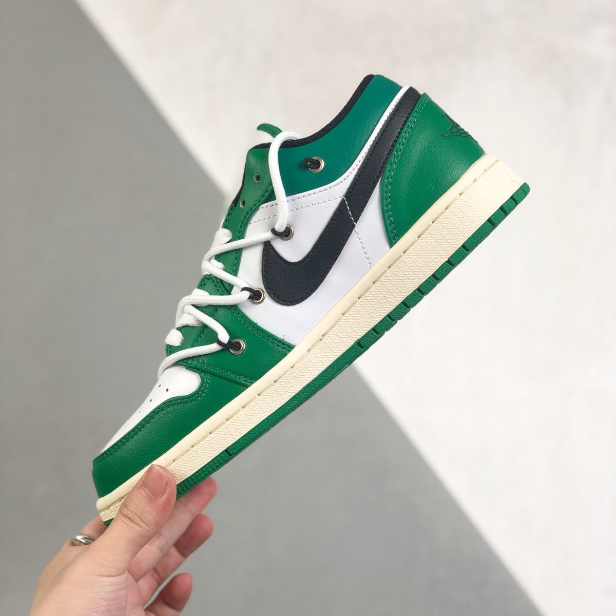 Nike Air Jordan 1 x OFF White Low Top Sneakers Shoes Gr. 36-46 - Image 3