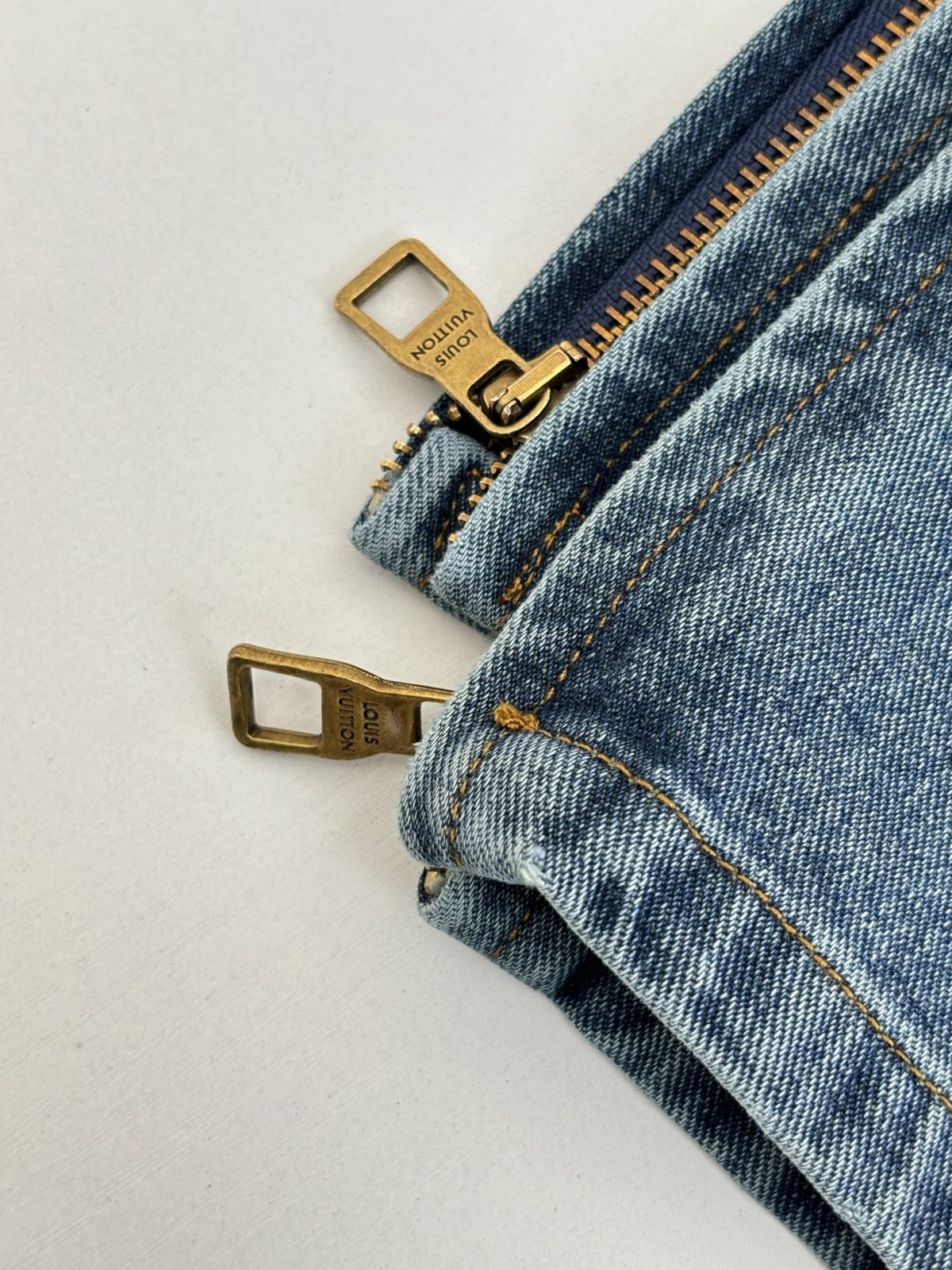 Louis Vuitton Unisex Jeans Size S-XL - Image 7