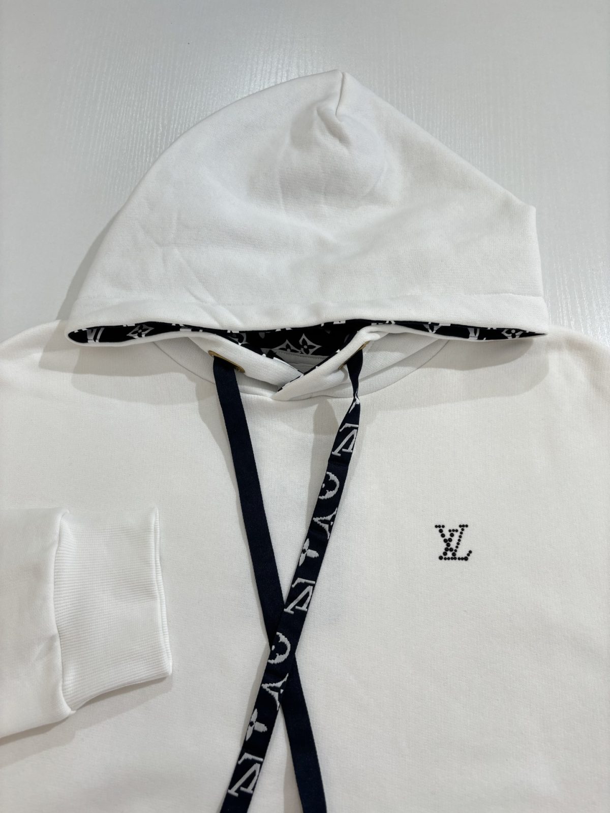 Louis Vuitton Unisex Sweatshirt Size S-XL - Image 7