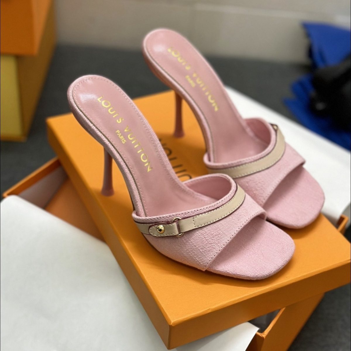 Louis Vuitton LV Archlight Pumps Size 36-41 - Image 1