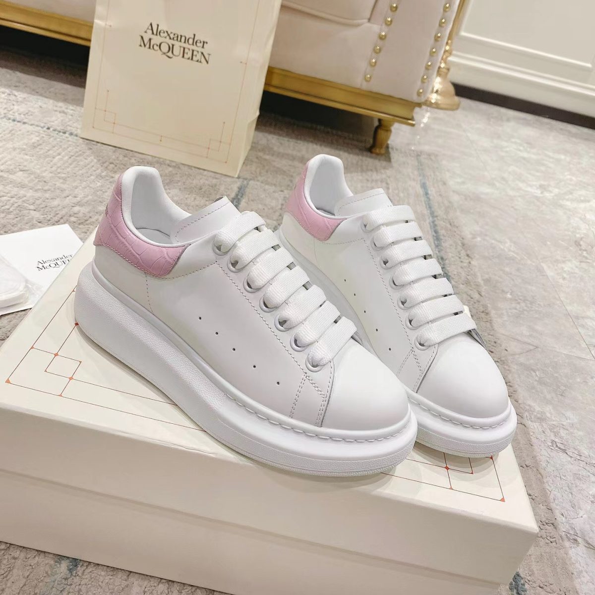 Alexander McQueen OVERSIZED Sneaker Size 35-45  7-Color - Image 1