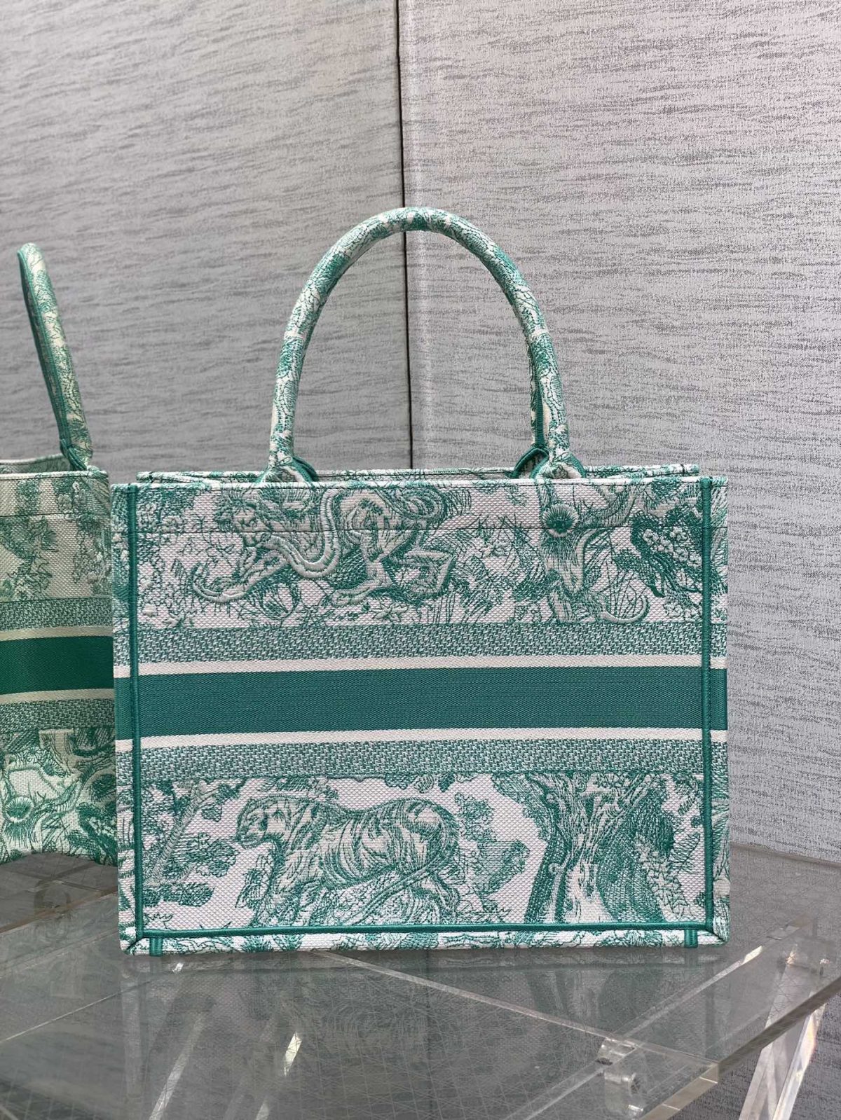 Dior Book Tote Handbags Size 36*18*28 - Image 5