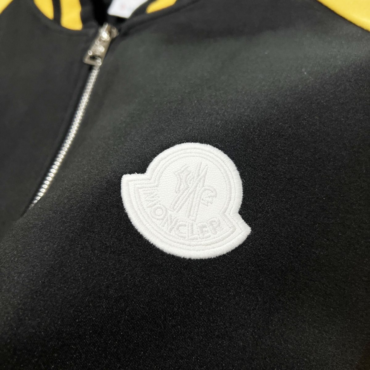 Moncler Unisex Jacket Size S-XXL - Image 10