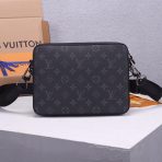 Louis Vuitton M69443 Trio Messenger Men Bags Size 25*18.5*7cm - Image 4