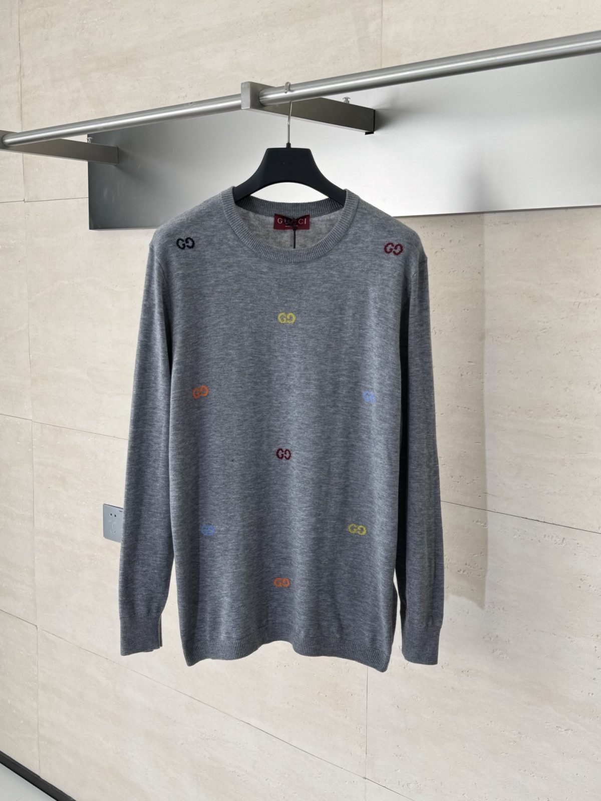 Gucci Unisex Sweatshirt Size S-XL - Image 1