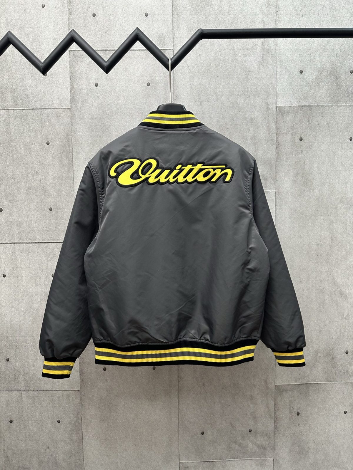 Louis Vuitton Unisex Jacket Size S-XL - Image 5