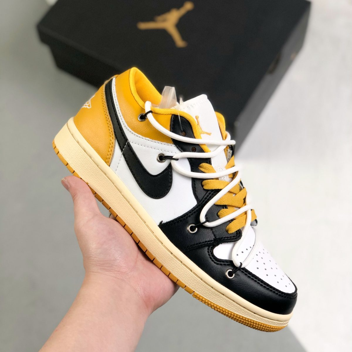Nike Air Jordan 1 x OFF White Low Top Sneakers Shoes Gr. 36-46 - Image 1