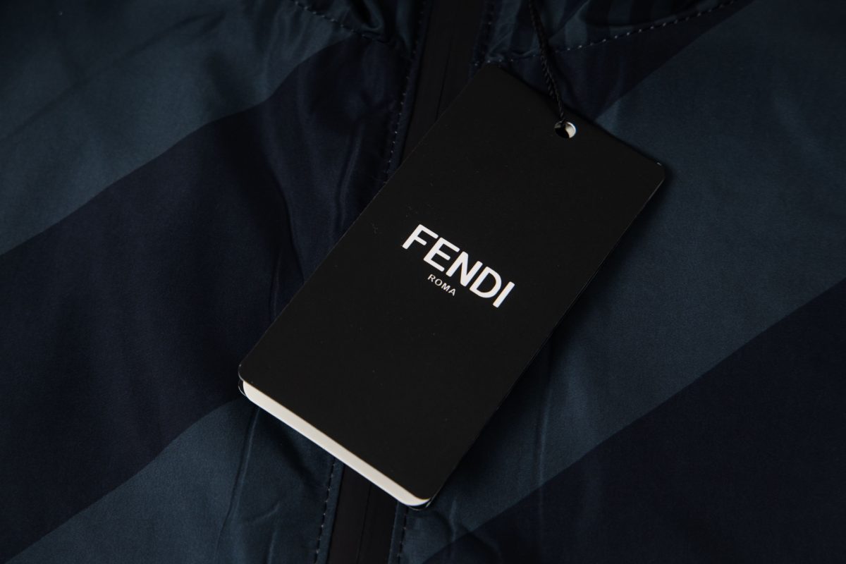 Fendi New Jacket Size S-XL - Image 15