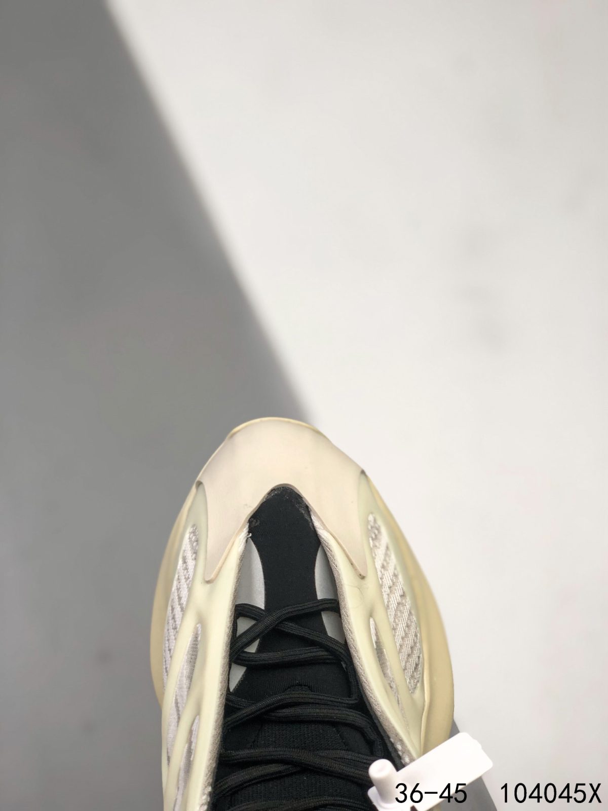 Yeezy 700 V3 Mens/Women's Sneakers Shoes 36 - 45 - Image 8