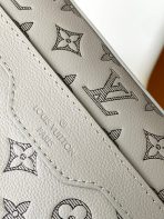 Louis Vuitton M46603 Men Shoulder Bags Size 25*18.5*7cm - Image 5