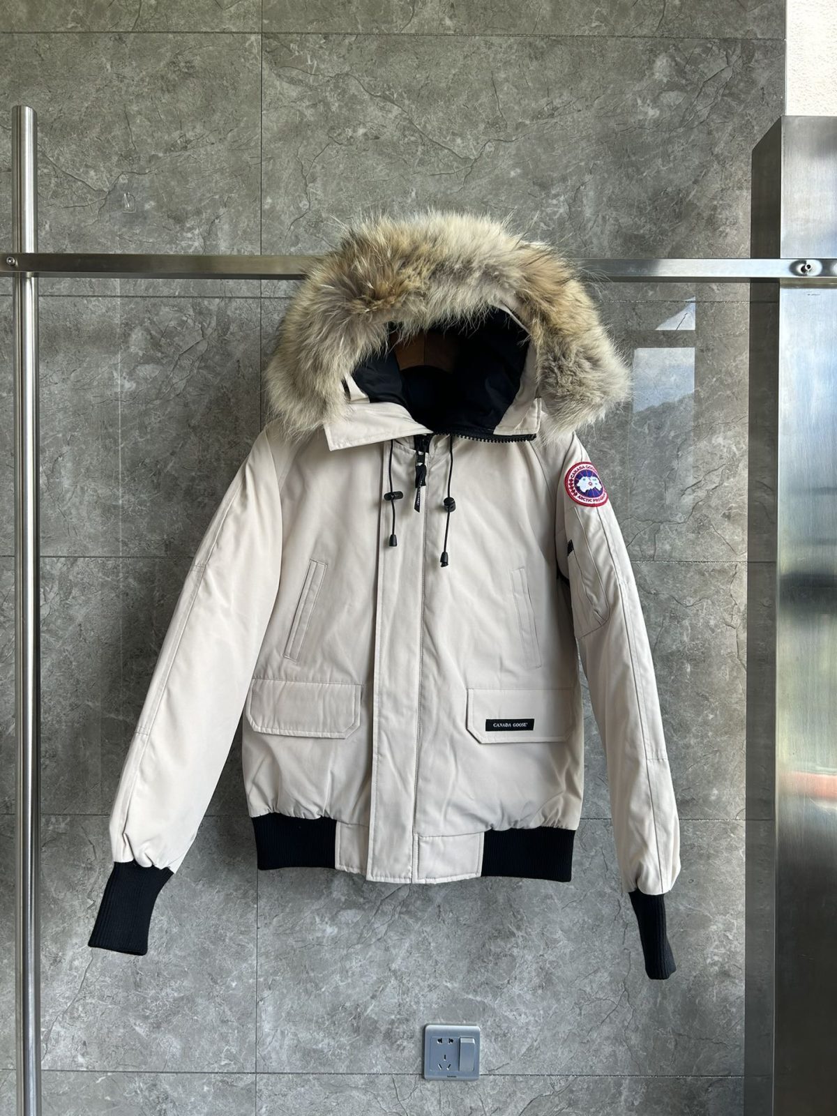 Canada Goose 01 Mens/Women Winter Jacket XS-XXL - Image 1