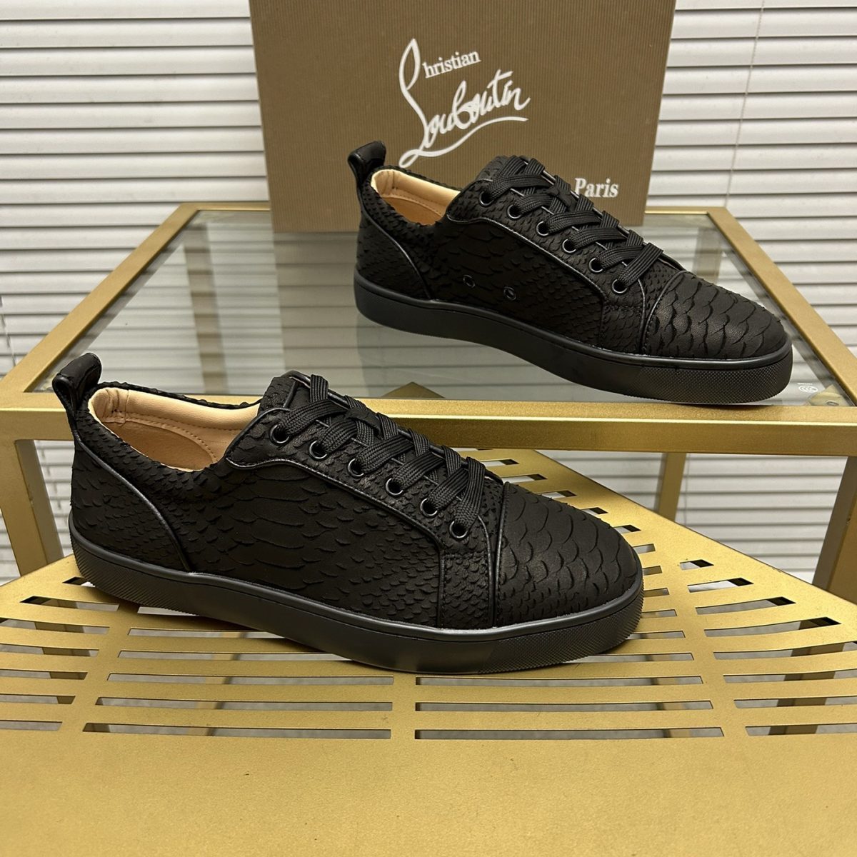Christian Louboutin Sneaker Size 36-46 - Image 1