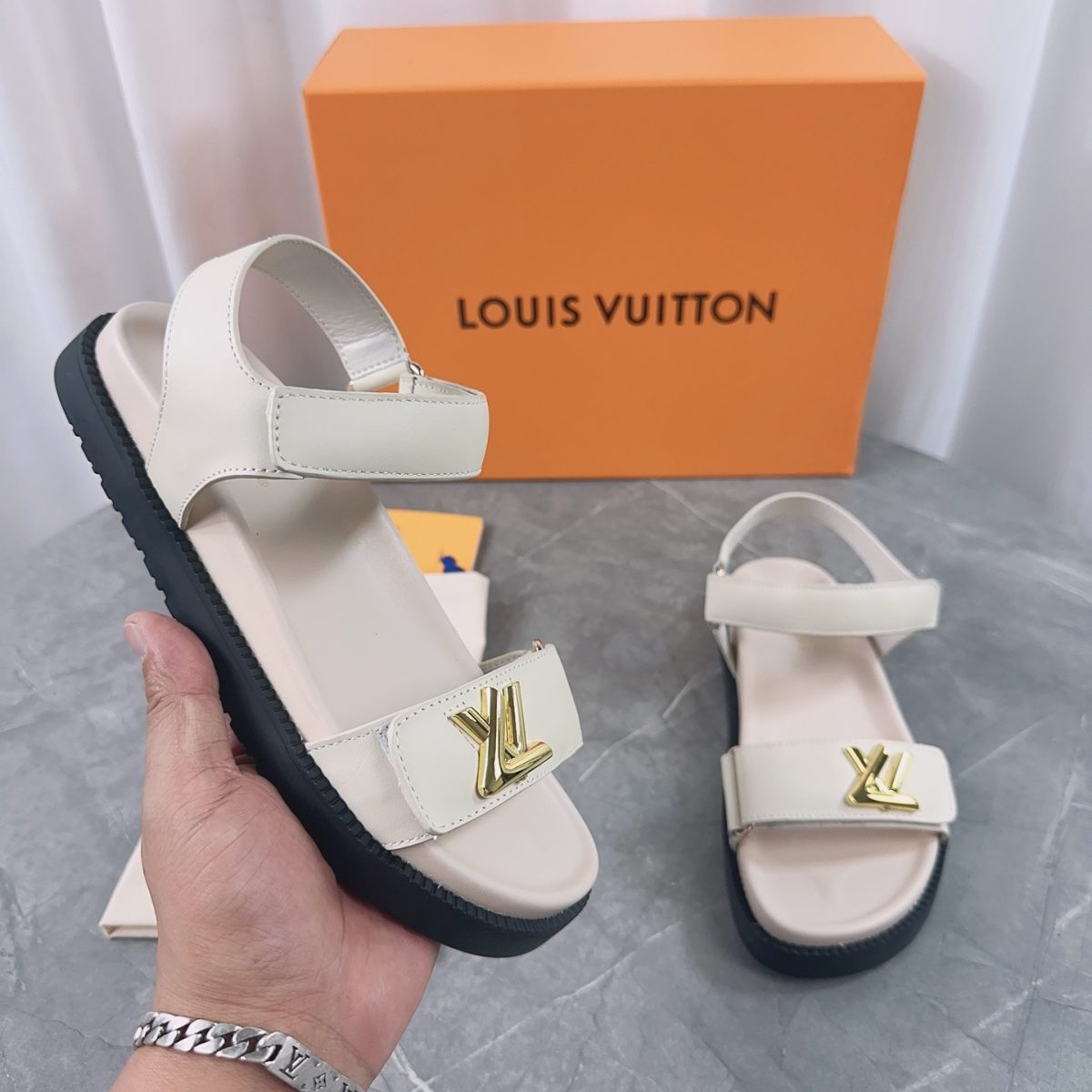 Louis Vuitton 2024ss Slippers Size 36-45 - Image 1