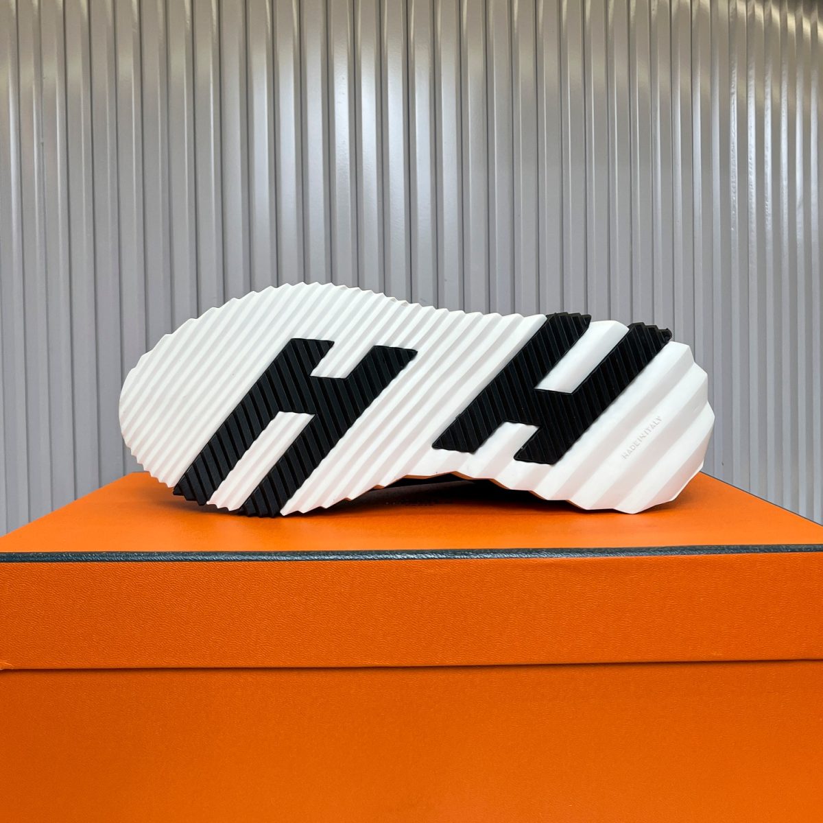 Hermes Bouncing Sneaker Size 36-46 - Image 9