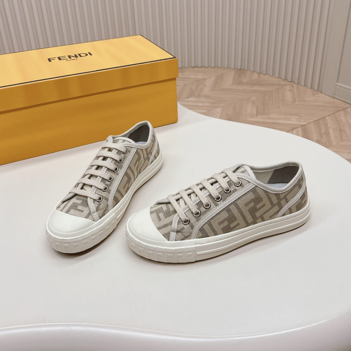 Fendi 2024ss New arrival Sneaker Size 36-40 - Image 1