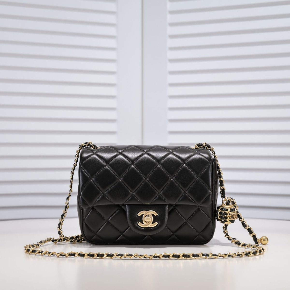 Chanel Chain Shoulder Bags Handbags Size 18*13*7cm 3-Color - Image 1