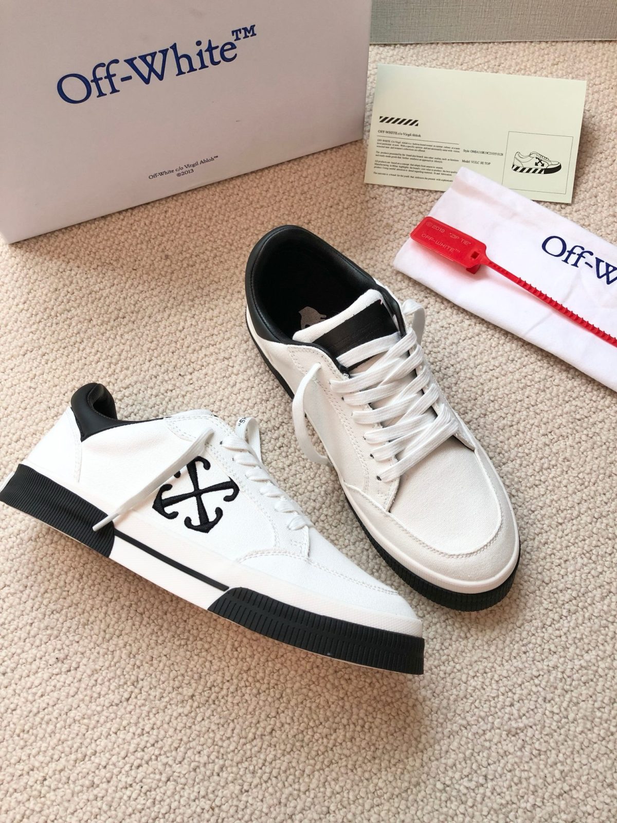 OFF White 2024ss New Low Vulcanized Sneaker Size 36-45 - Image 4