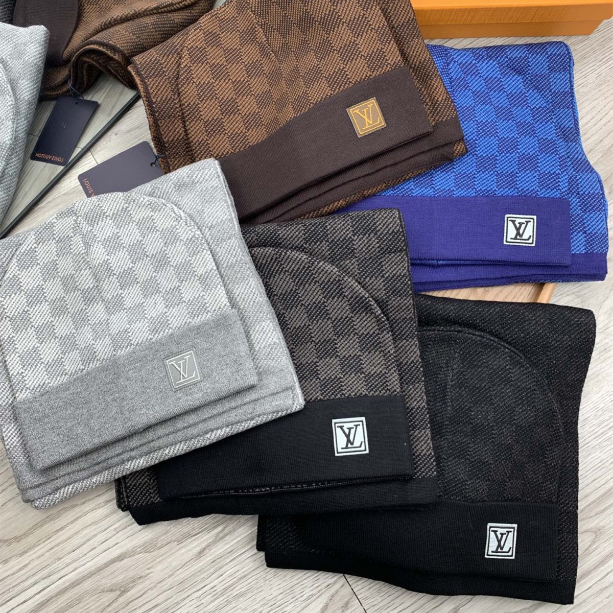 Louis Vuitton Knitted Hat+Scarf 5-Color - Image 1